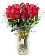 27 adet vazo içerisinde kırmızı gül  Gümüşhane internetten çiçek satışı 