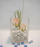 2 adet gül camda taslarla   Gümüşhane internetten çiçek siparişi 